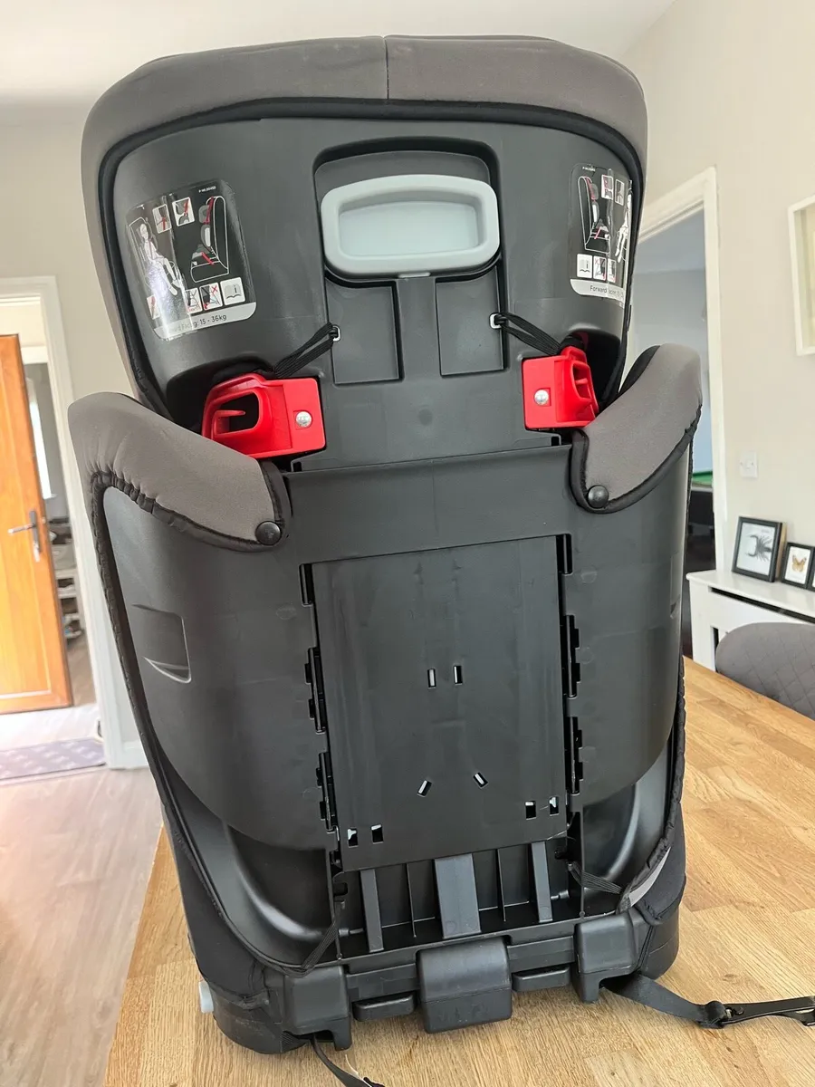 Joie high back car seat - Image 3