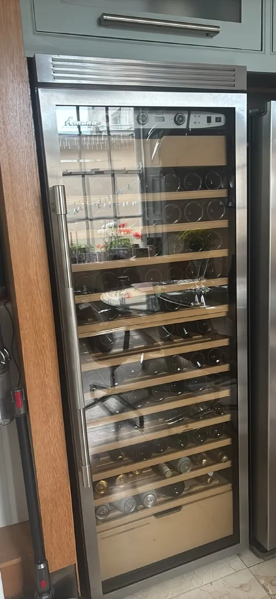 Amana wine cooler - Image 4