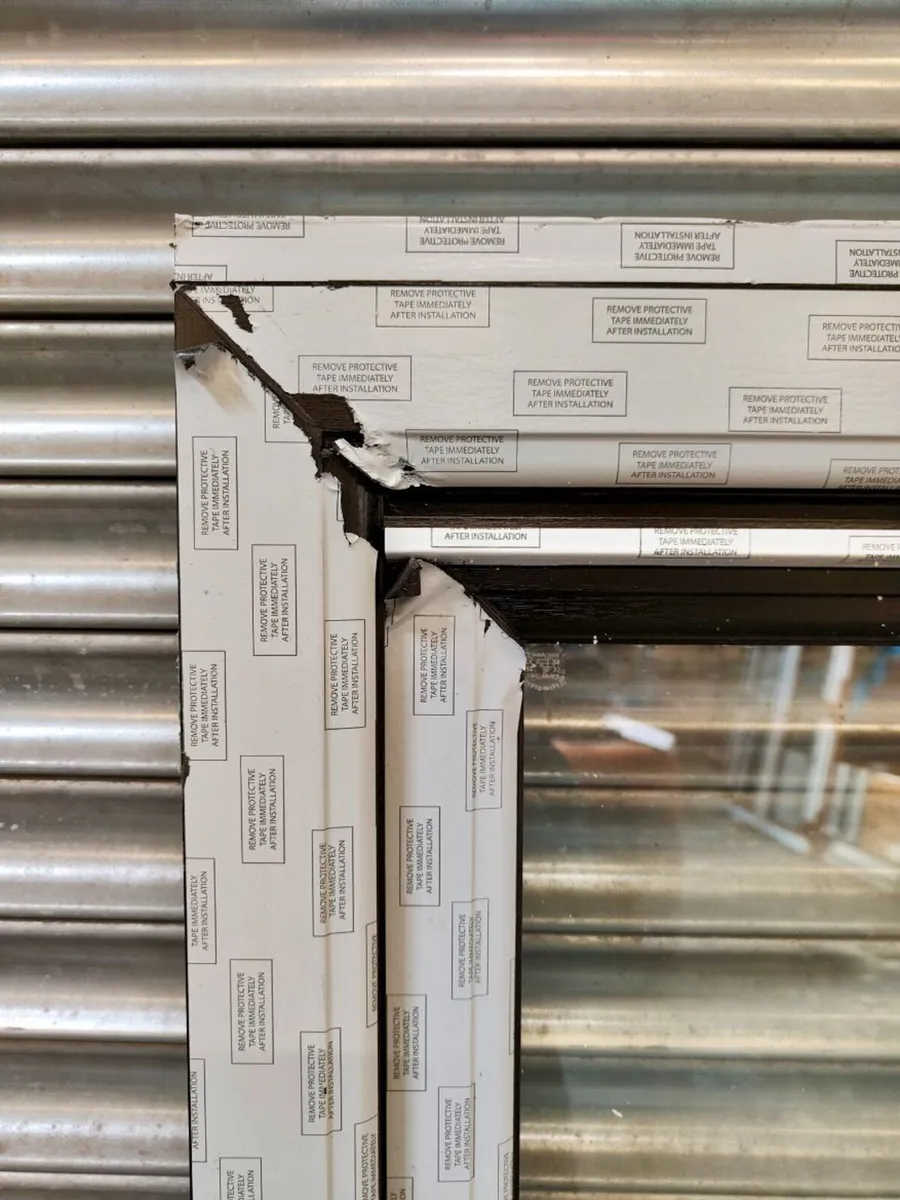 Double Glazed Window Tilt & Turn - 980 x 1625mm - Image 2