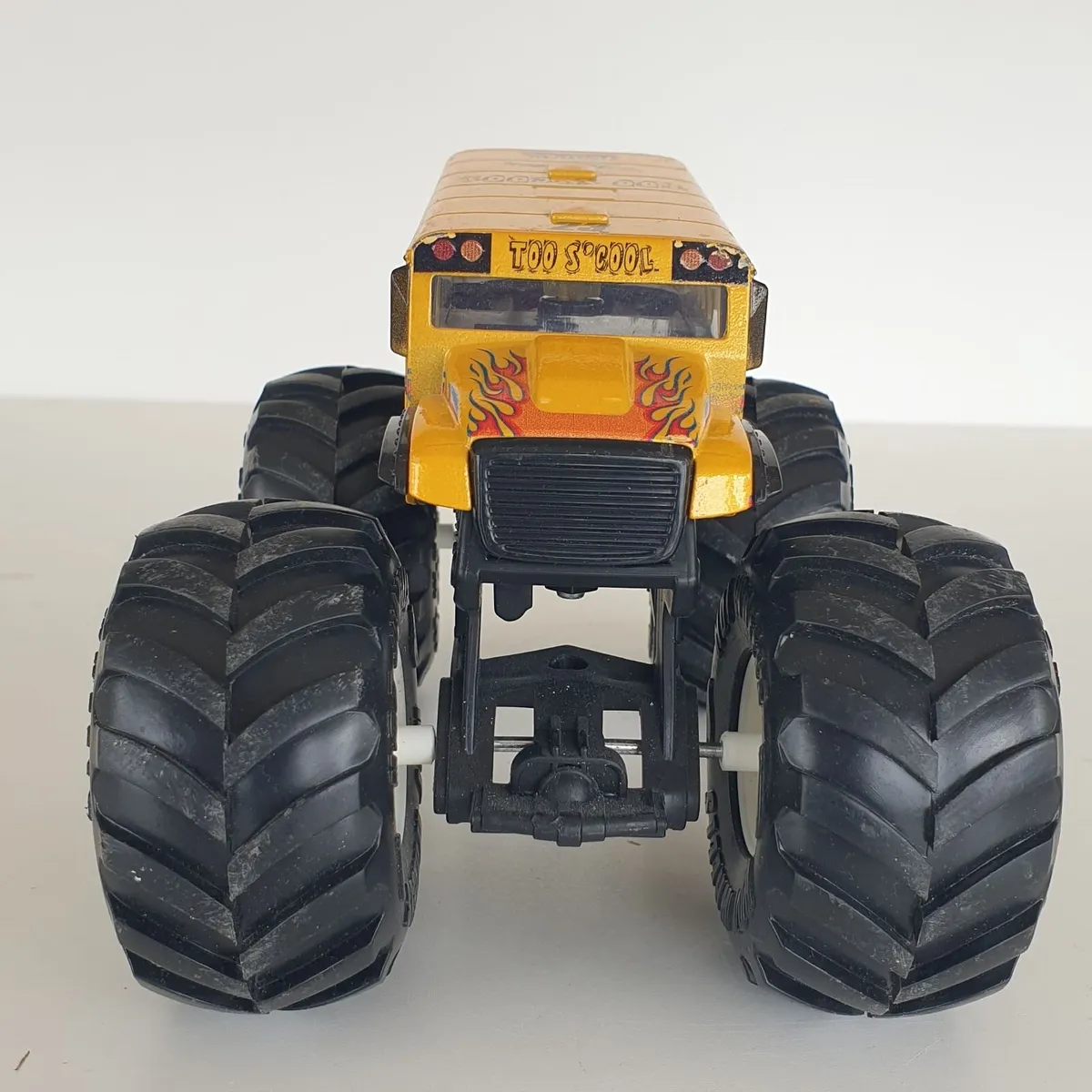 Monster truck Too S'ool 1:24 scale Mattel - Image 2