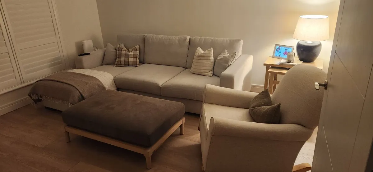 Finline Furniture L Shaped Sofa - Image 4