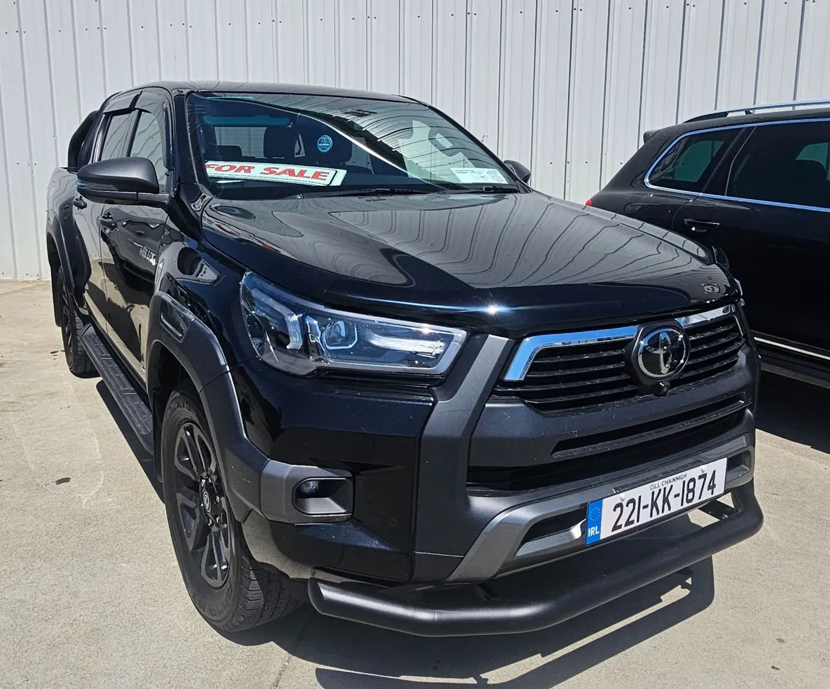 Toyota Hilux Invincible X - Image 2