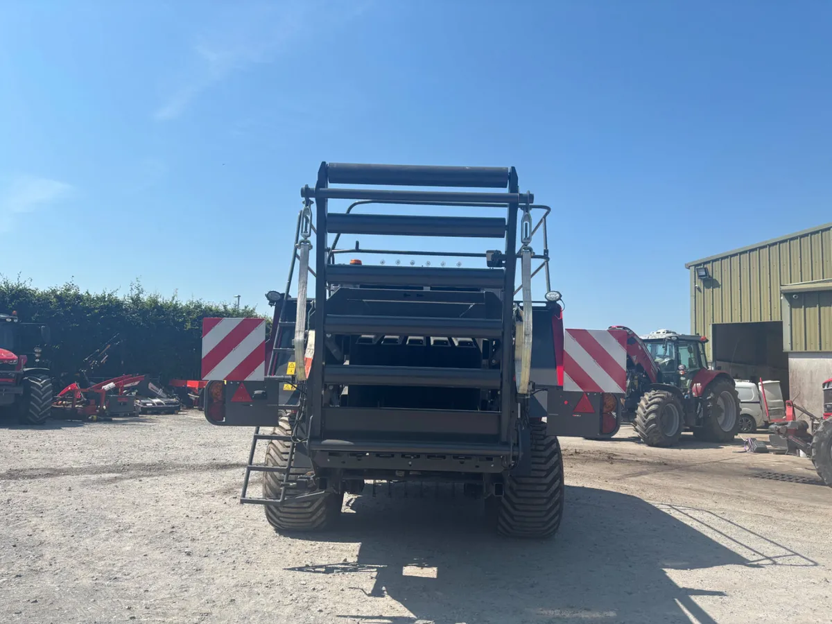 Massey Ferguson LB 2234 Square Baler - Image 4