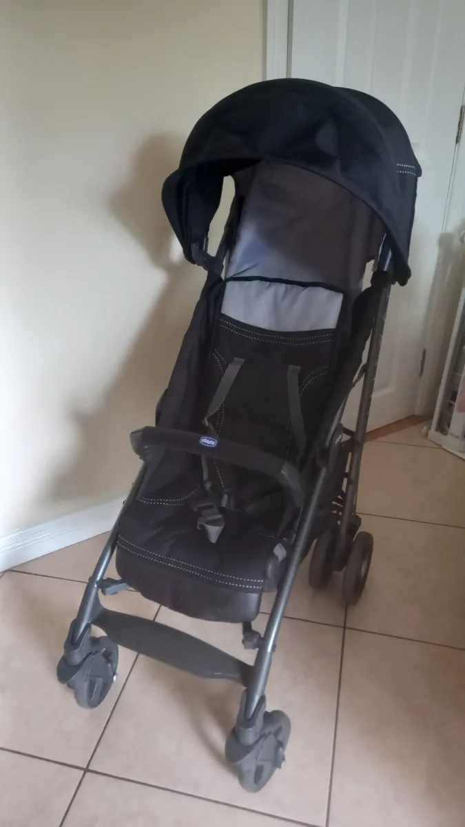 Child buggy - Image 1