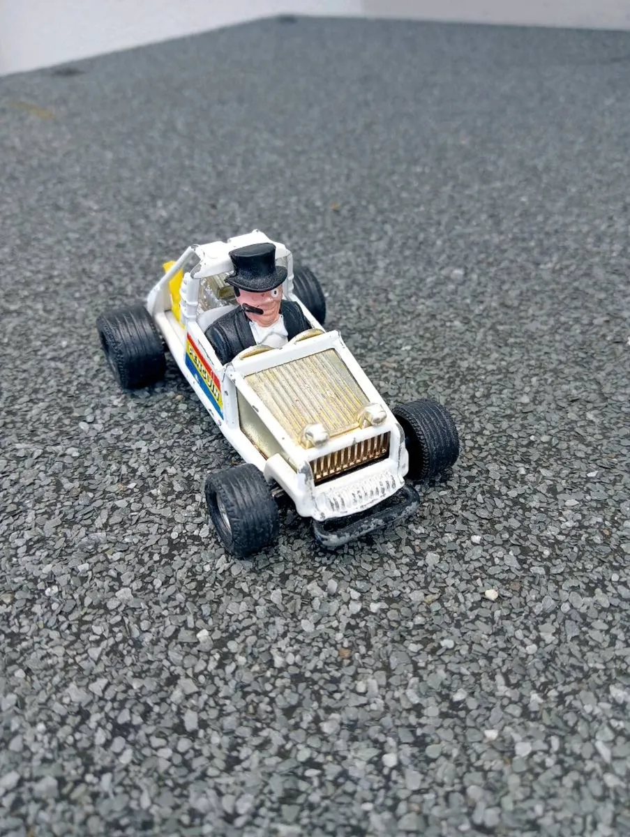 Corgi penguin Mobil - Image 2