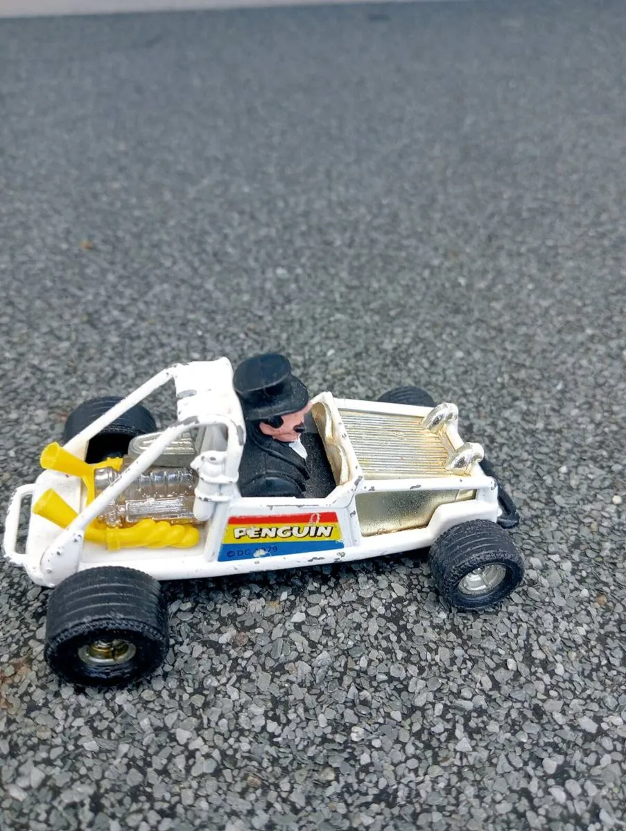 Corgi penguin Mobil - Image 1