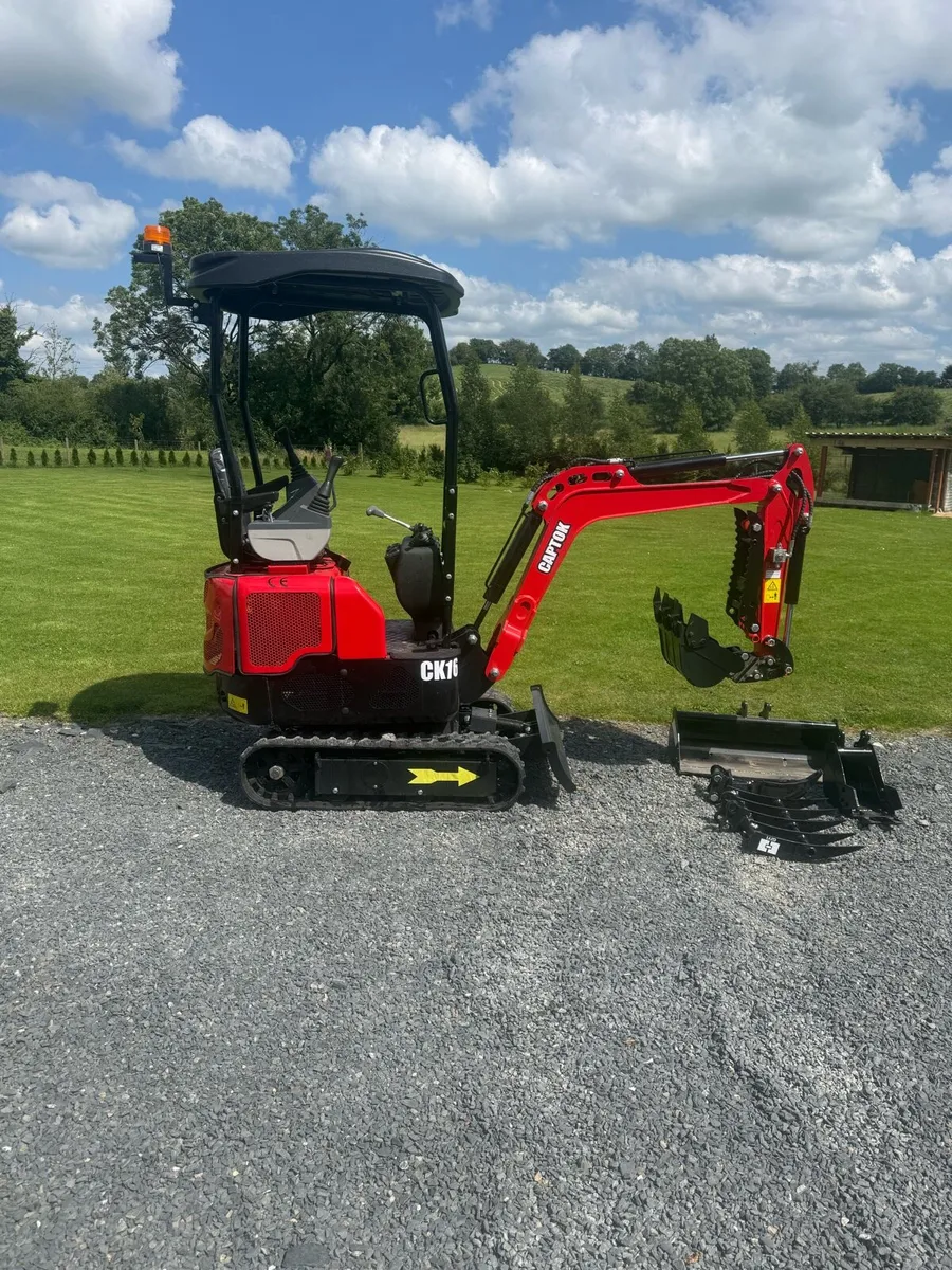 1.3t digger KUBOTA DIESEL Engine - Image 2