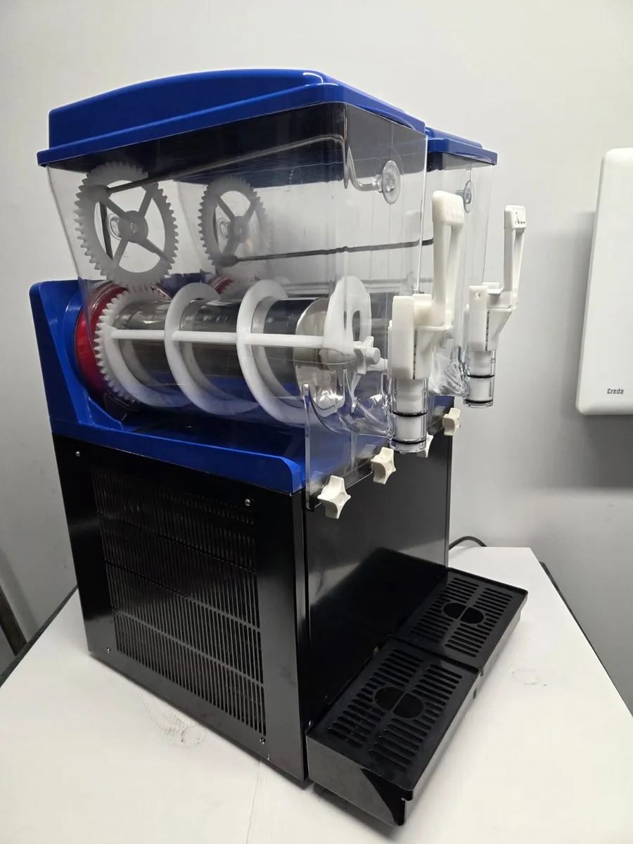TWIN BOWL SLUSHEE MACHINE - Image 1