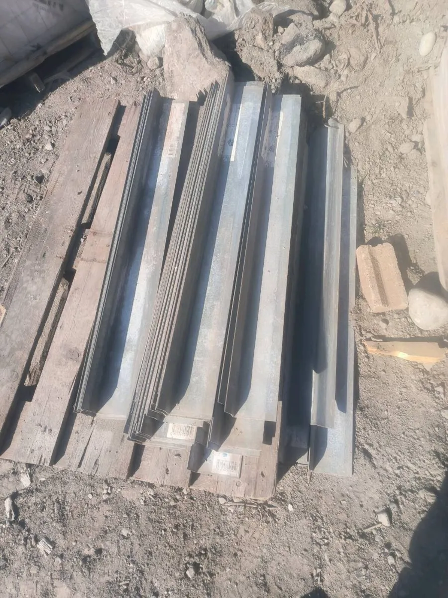 Steel lintels - Image 1