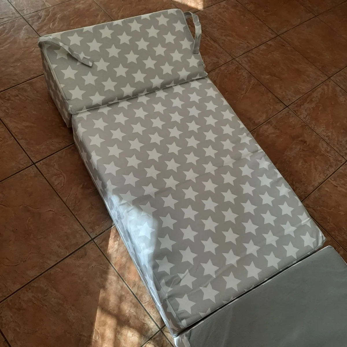 Kaikoo Fabric Chairbed - Foldable Guest Bed - Image 2