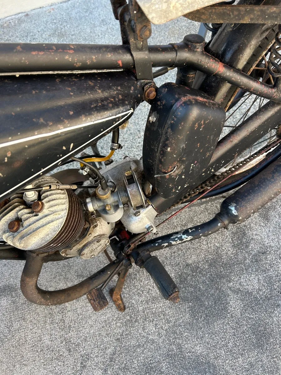 1953 James motor cycle Irish bike - Image 3