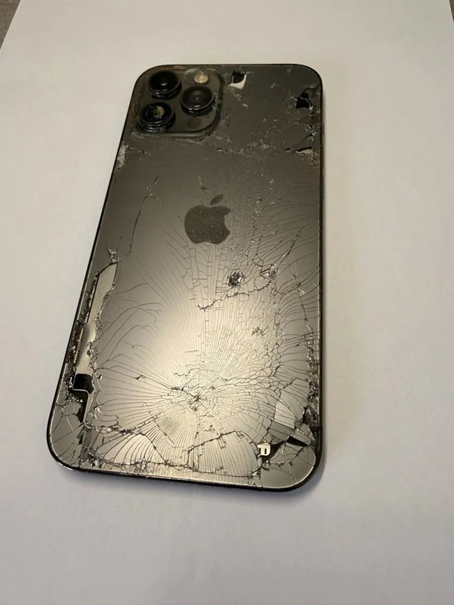 iPhone 12 Pro Max 128gb damaged - Image 2