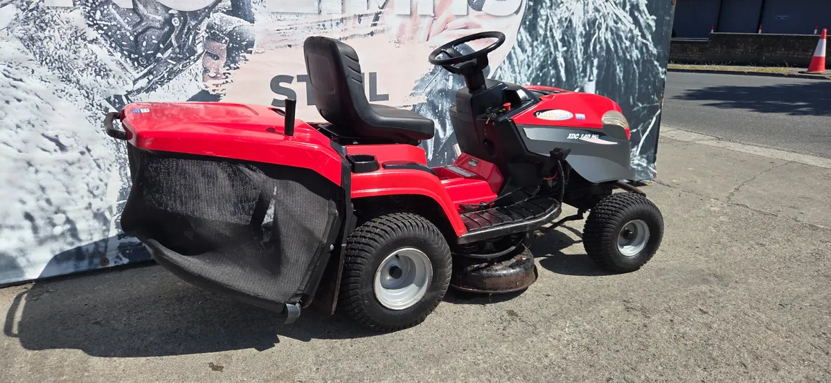 Castelgarden XDC140 Ride on Mower 13hp 33" - Image 2