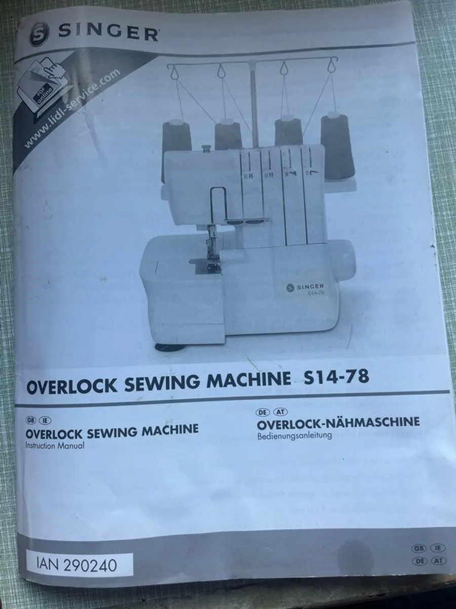 Singer overlocker machine as new used twice