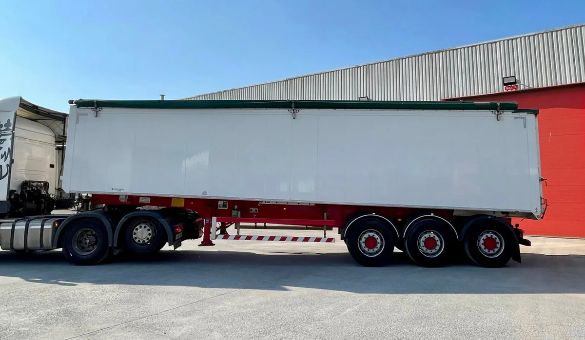 2020 FRUEHAUF TRI AXLE BULK TIPPING TRAILER - Image 3