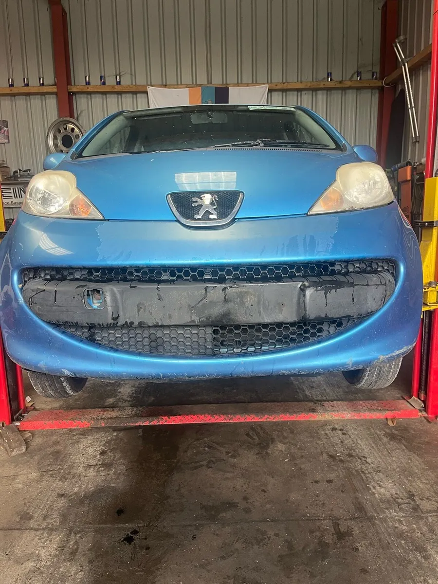 Cars for breaking - Image 1