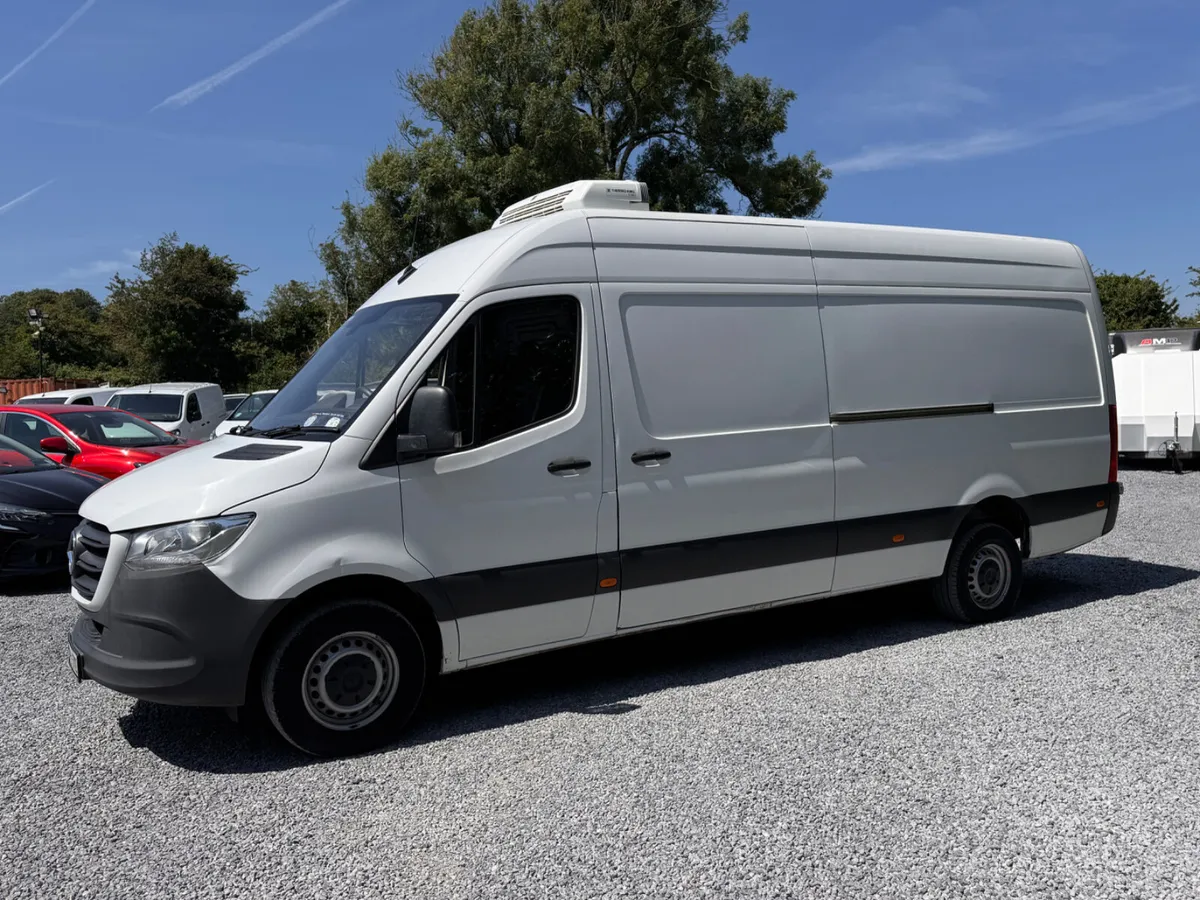 222 Sprinter LWB fridge - Image 4