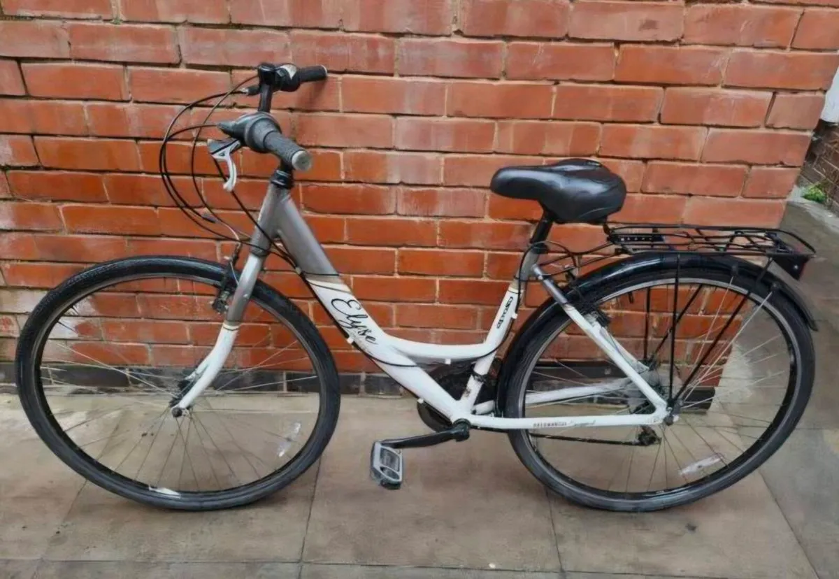 ADULTS APOLLO ELYSE BIKE 18 INCH FRAME/29 INCH WHE - Image 1