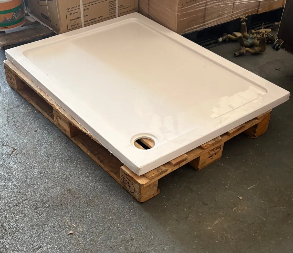 Large Shower Tray 120 x 90 Brand New - Image 1