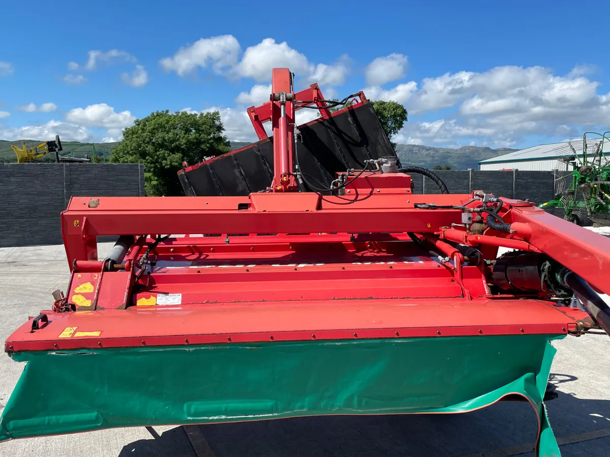 Kverneland 4232 LT Trailed Mower - Image 3