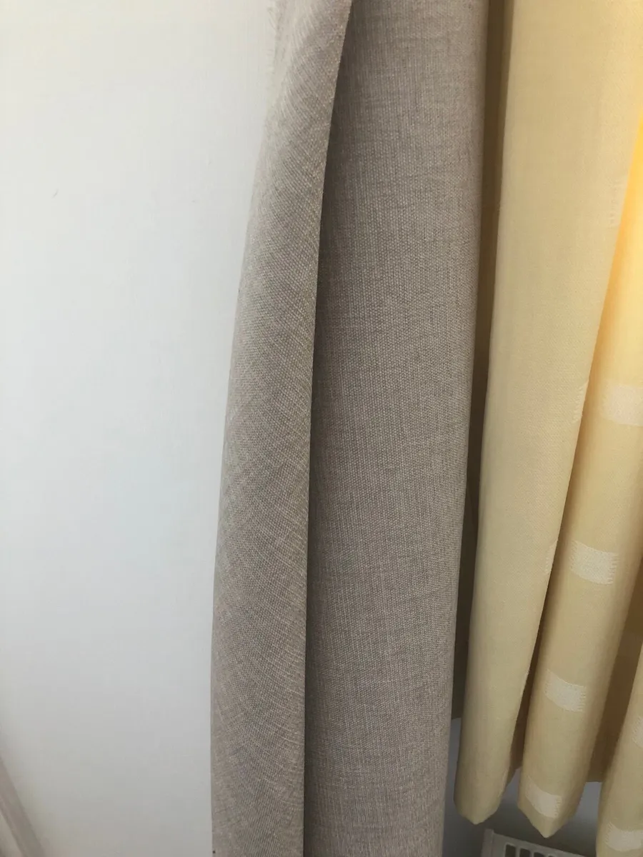 Roll Material to Cover Cushions - Image 2