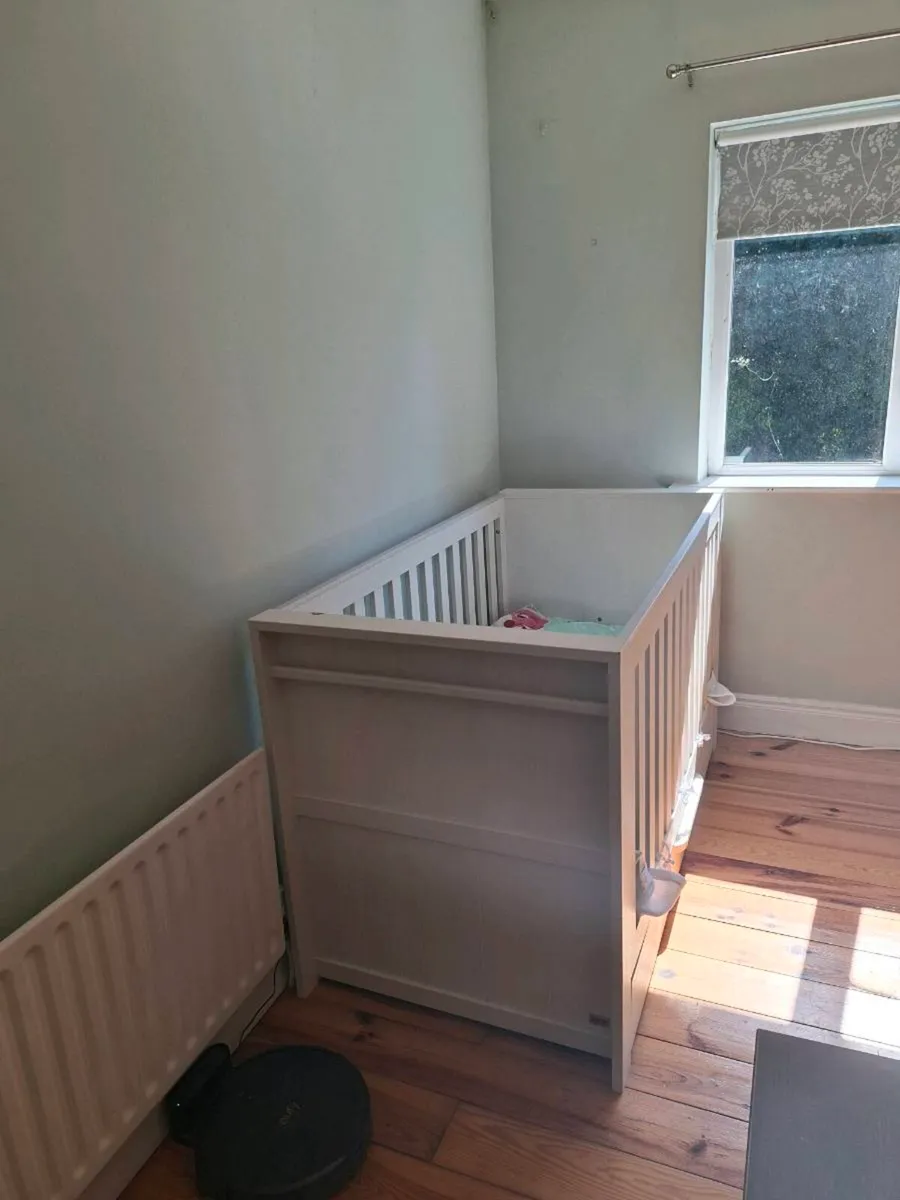 Toddler bed - Image 2