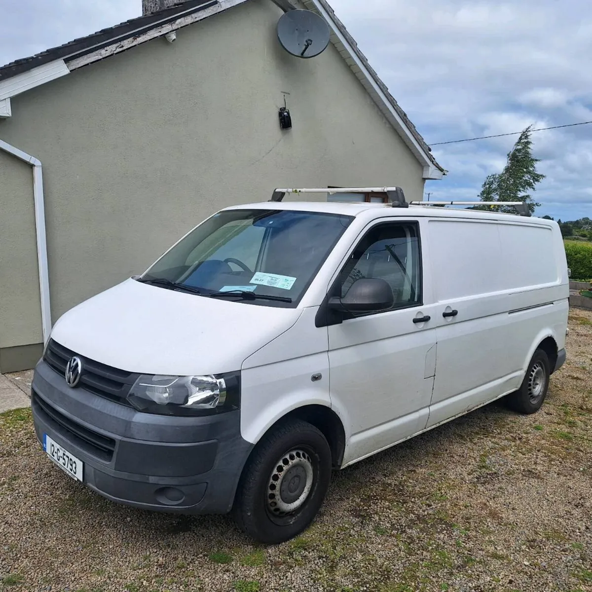 van - Image 1