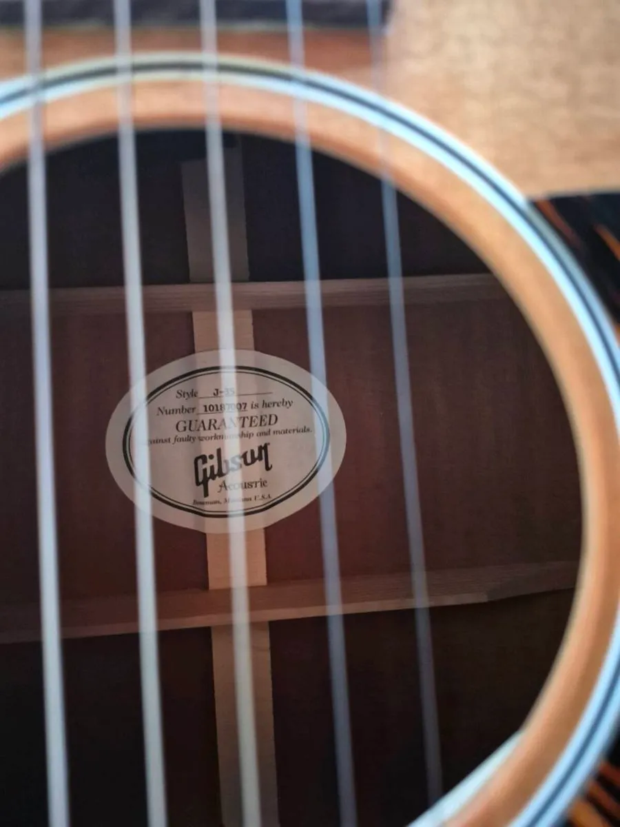 Gibson J35 - Image 4