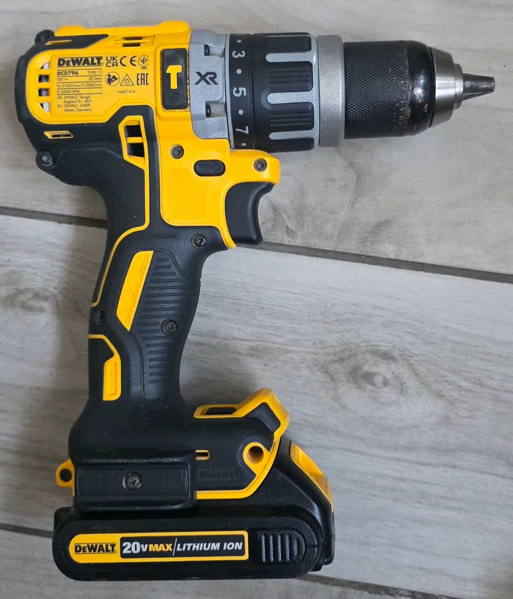 DeWalt drills and impact - Image 3