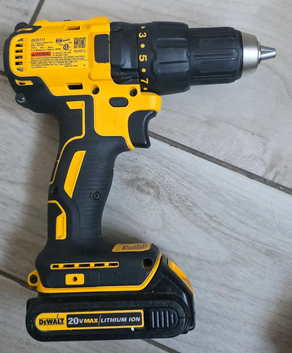 DeWalt drills and impact - Image 4