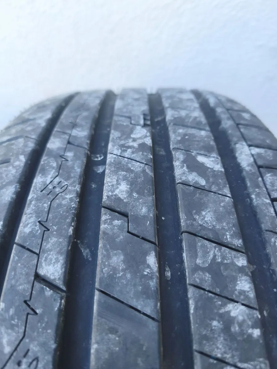 Car wheels - Image 1