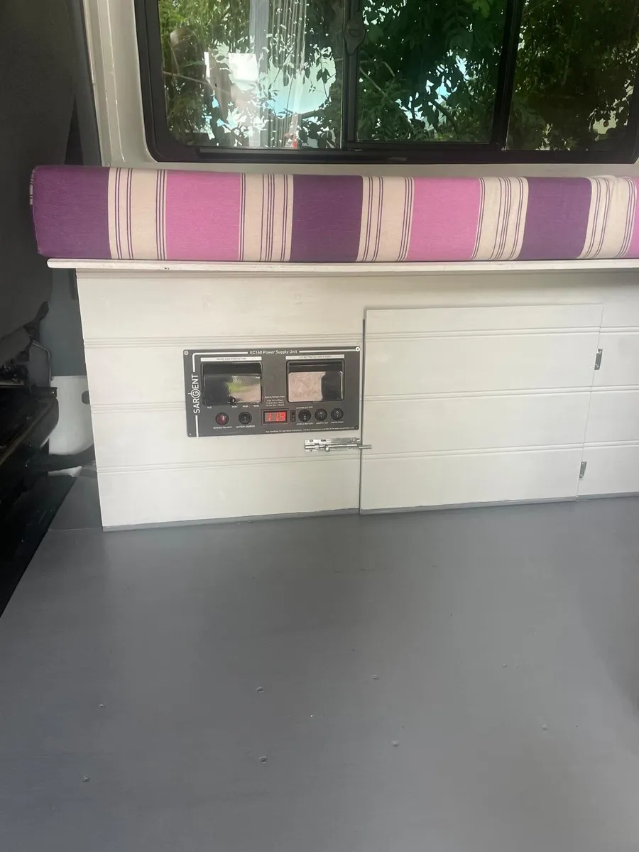 Camper - Image 2