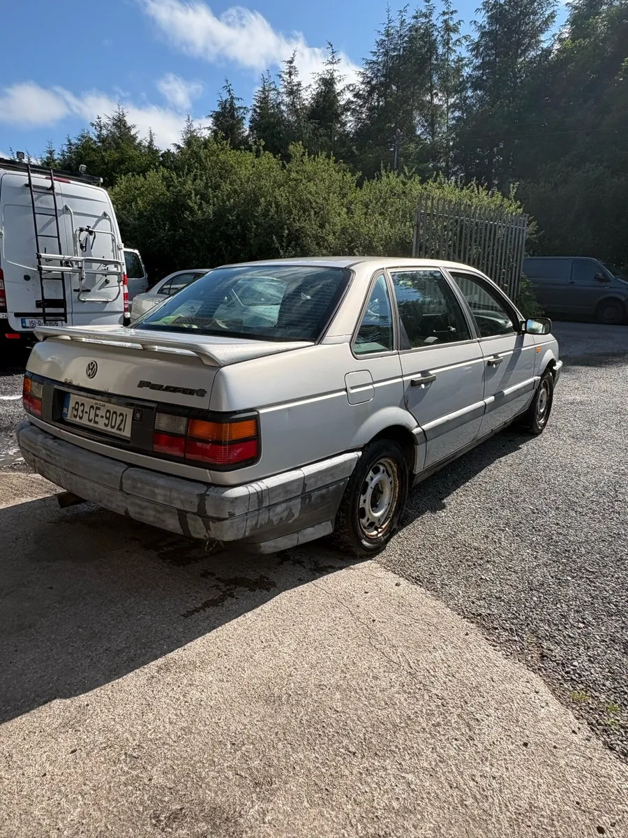 1993 VW Passat - Image 2
