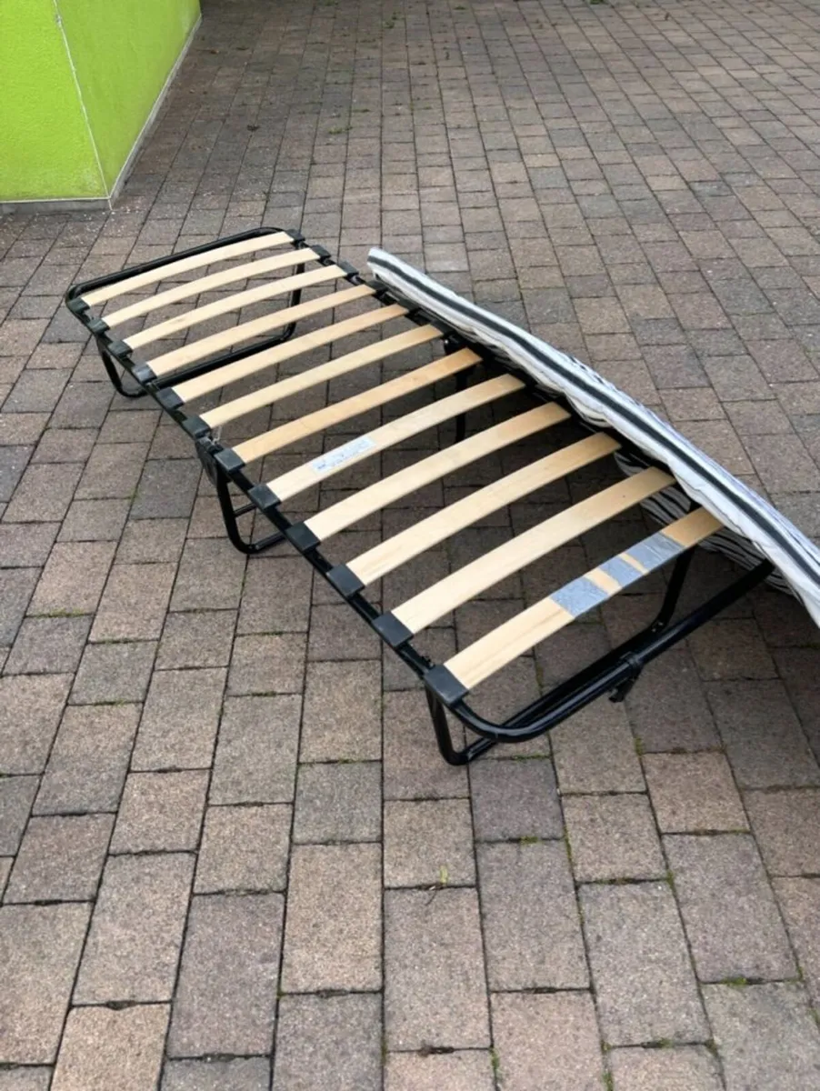Fold up single bed - Image 3