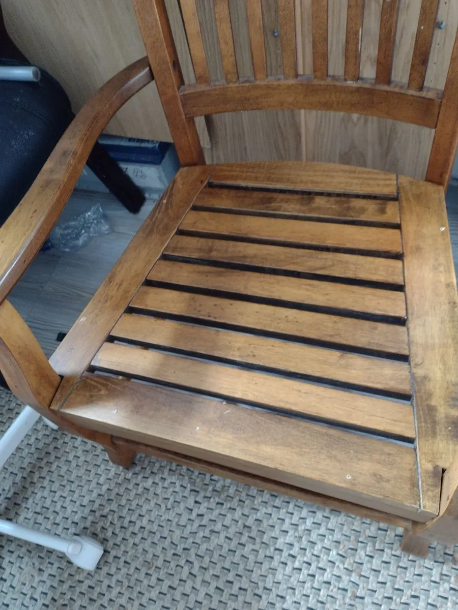 Beautiful heavy Teak rocking chair - Image 4