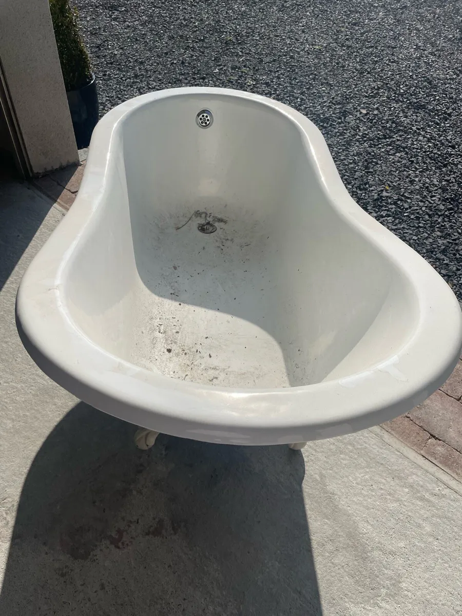 Cast iron flipper bath - Image 1