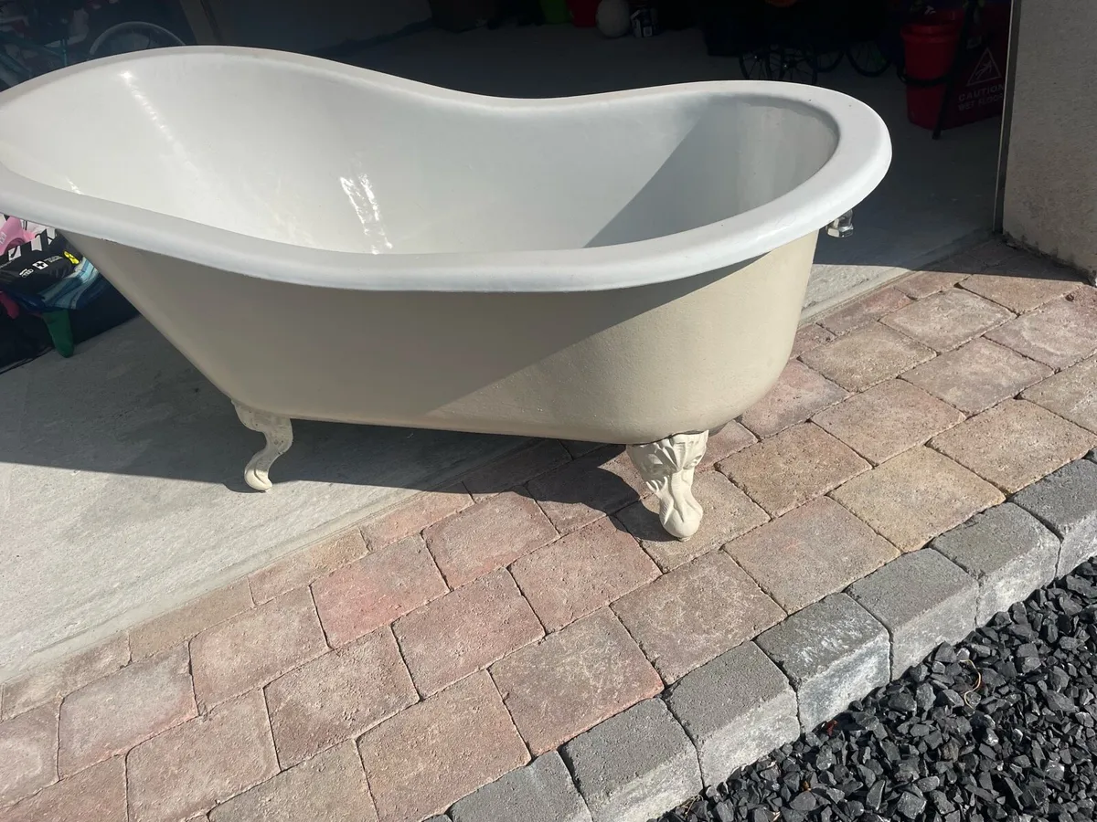 Cast iron flipper bath - Image 3