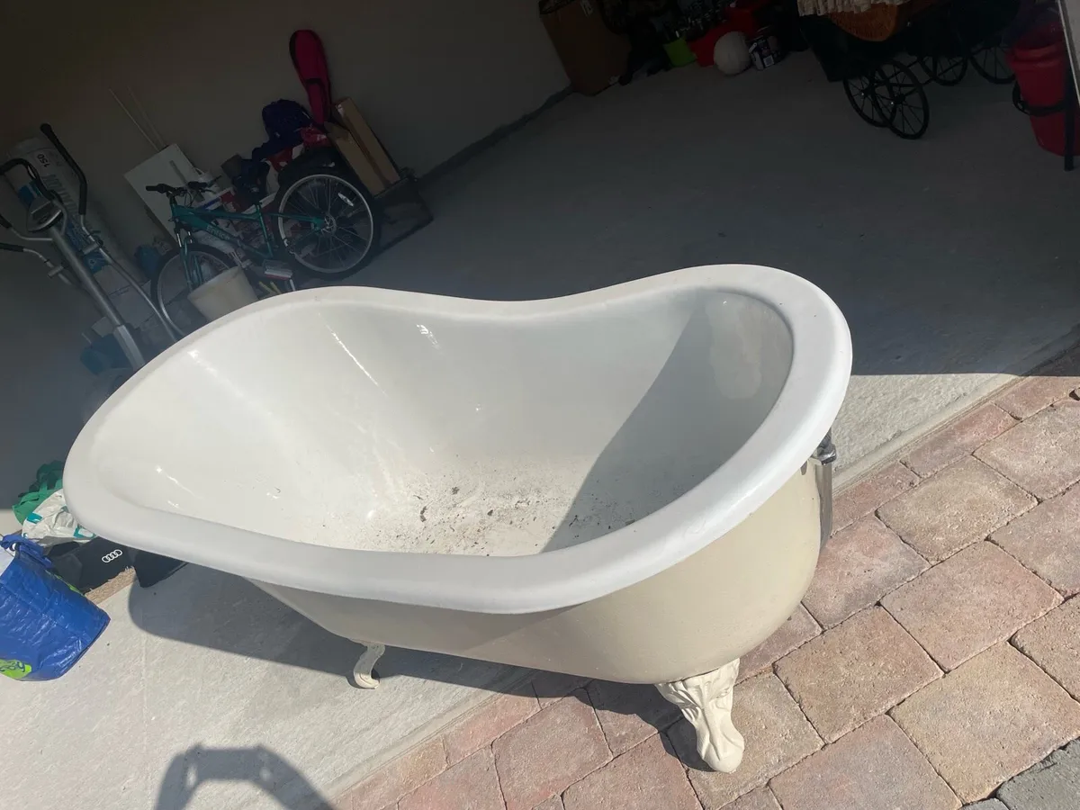 Cast iron flipper bath - Image 4