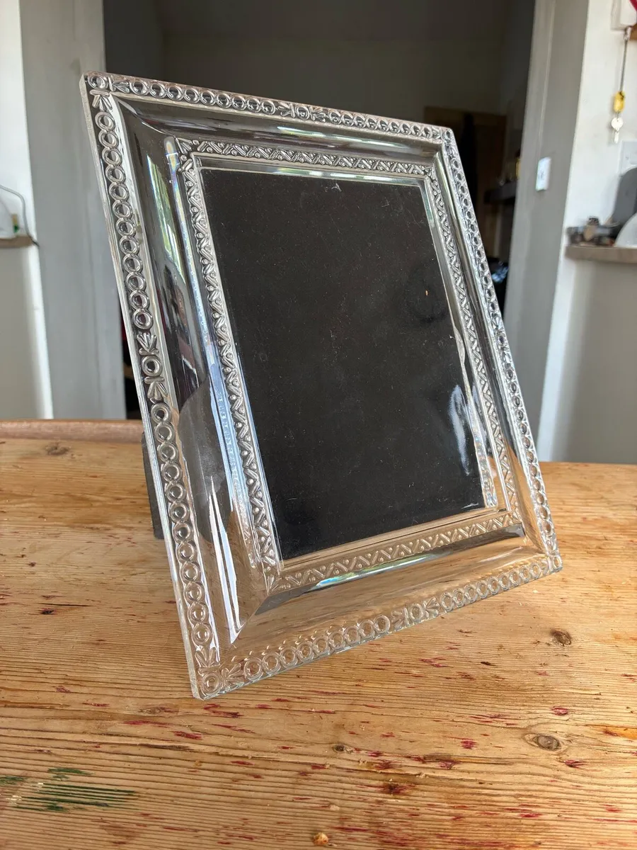 Waterford Crystal Picture Frame – 5” × 7” Photo - Image 1