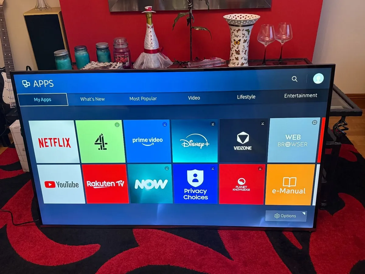 Samsung 55-inch 4K Ultra HD HDR Smart TV - Image 1