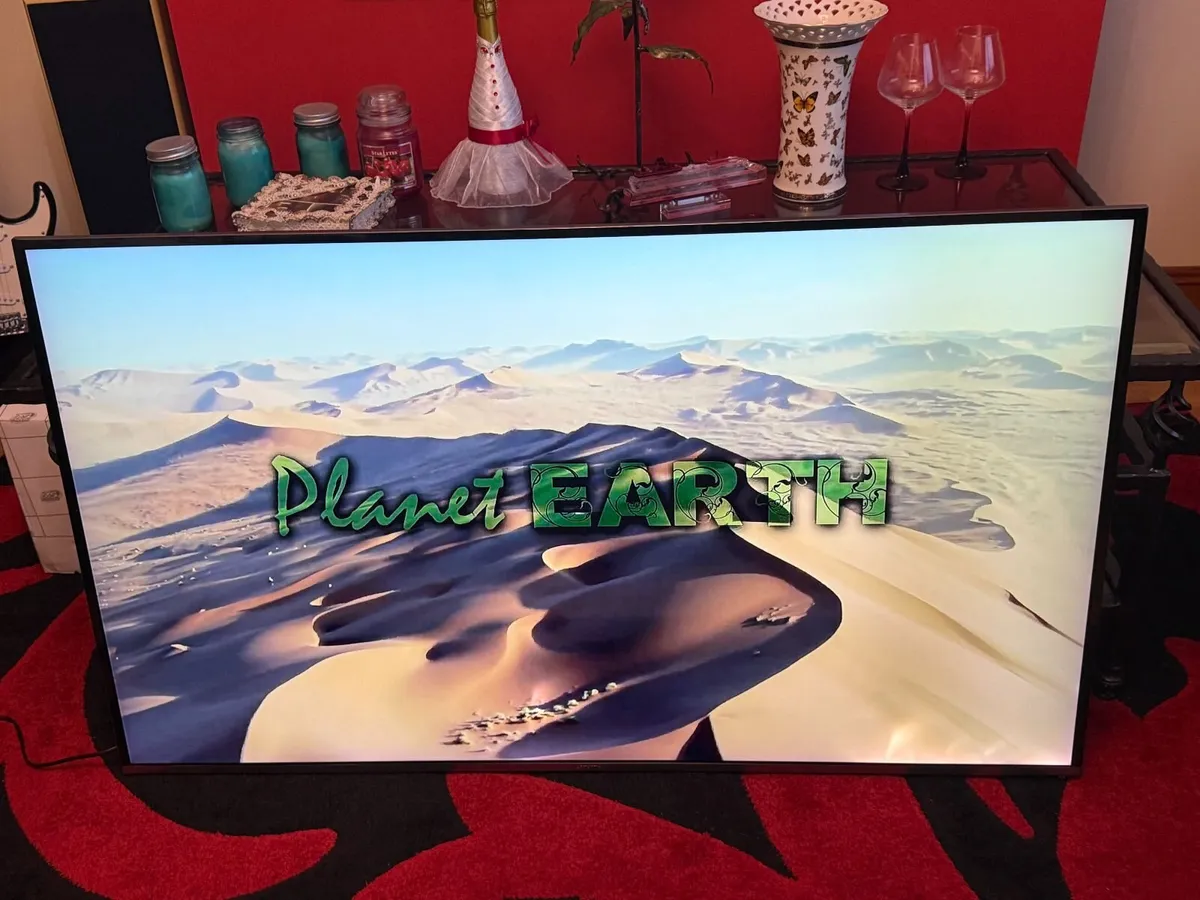 Samsung 55-inch 4K Ultra HD HDR Smart TV - Image 3