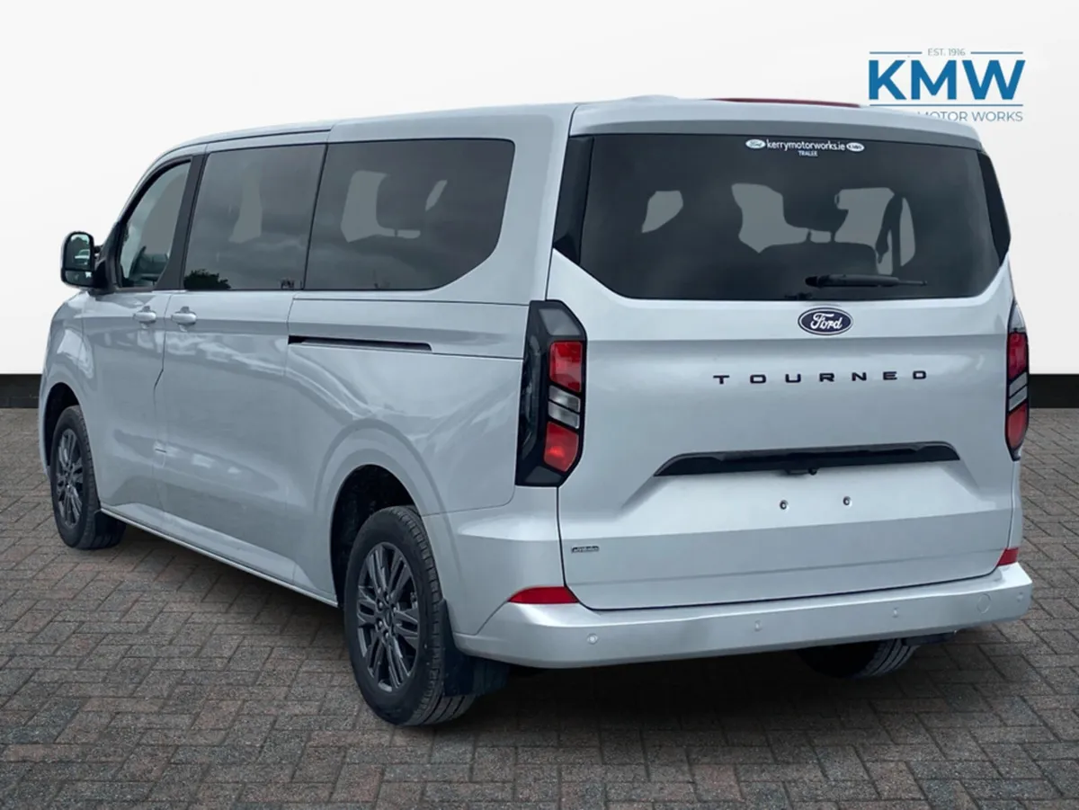 Ford Tourneo 2.5 LWB Tourneo Ltd PHEV 8 Seater..Fu - Image 3