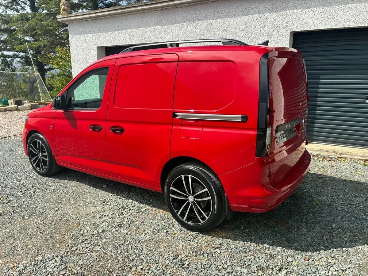2021 VW Caddy 2.0 TDI - Image 3