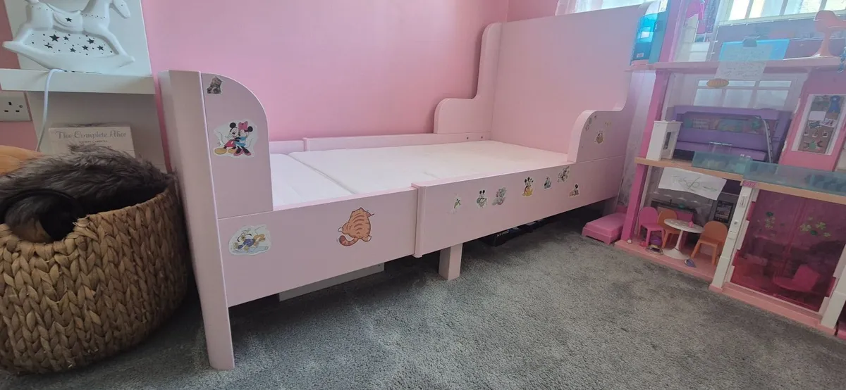 Ikea BUSUNGE extendable kids bed - Image 1