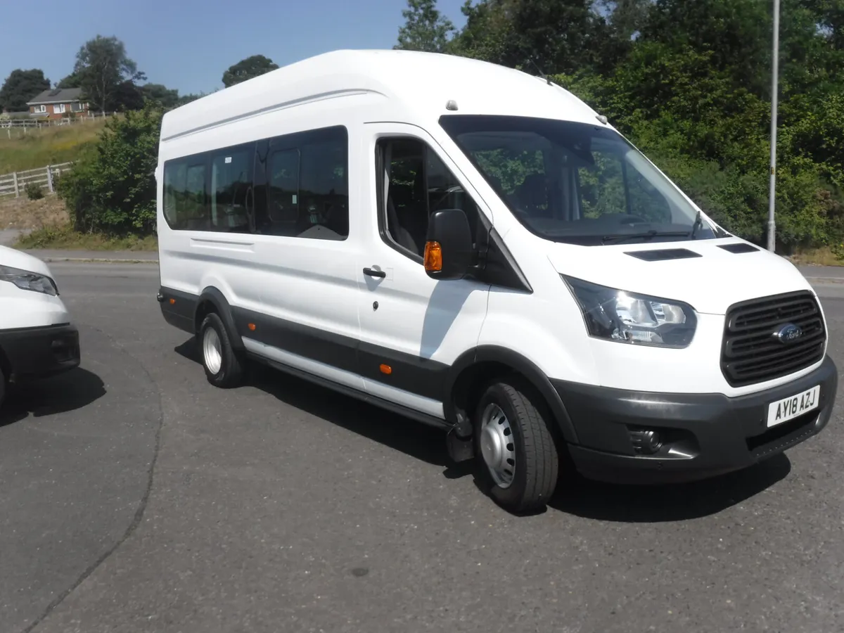 Ford Transit 2018 17 seater minibus rear camera . - Image 2