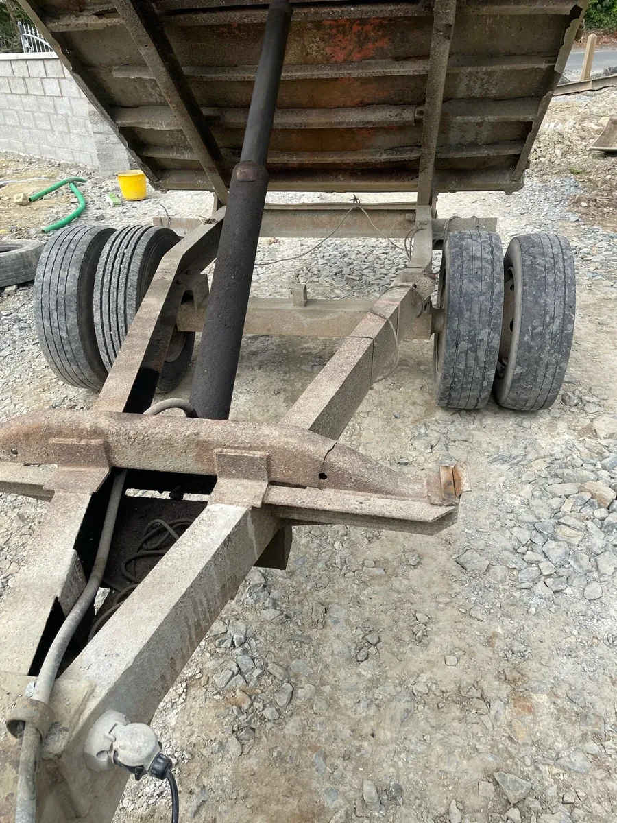 Tipping trailer - Image 3