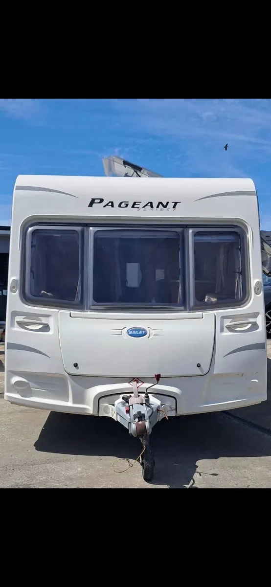Caravan - Image 2