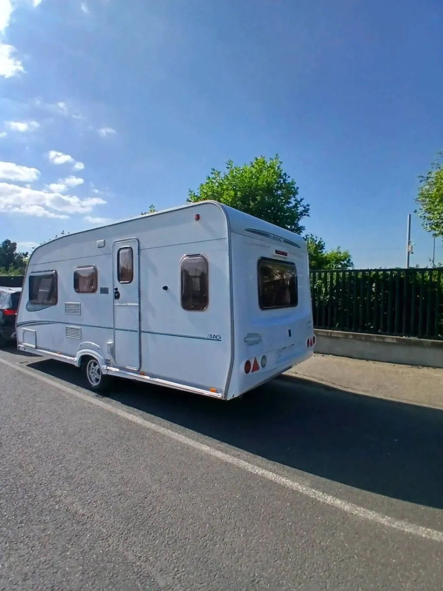 Caravan - Image 2