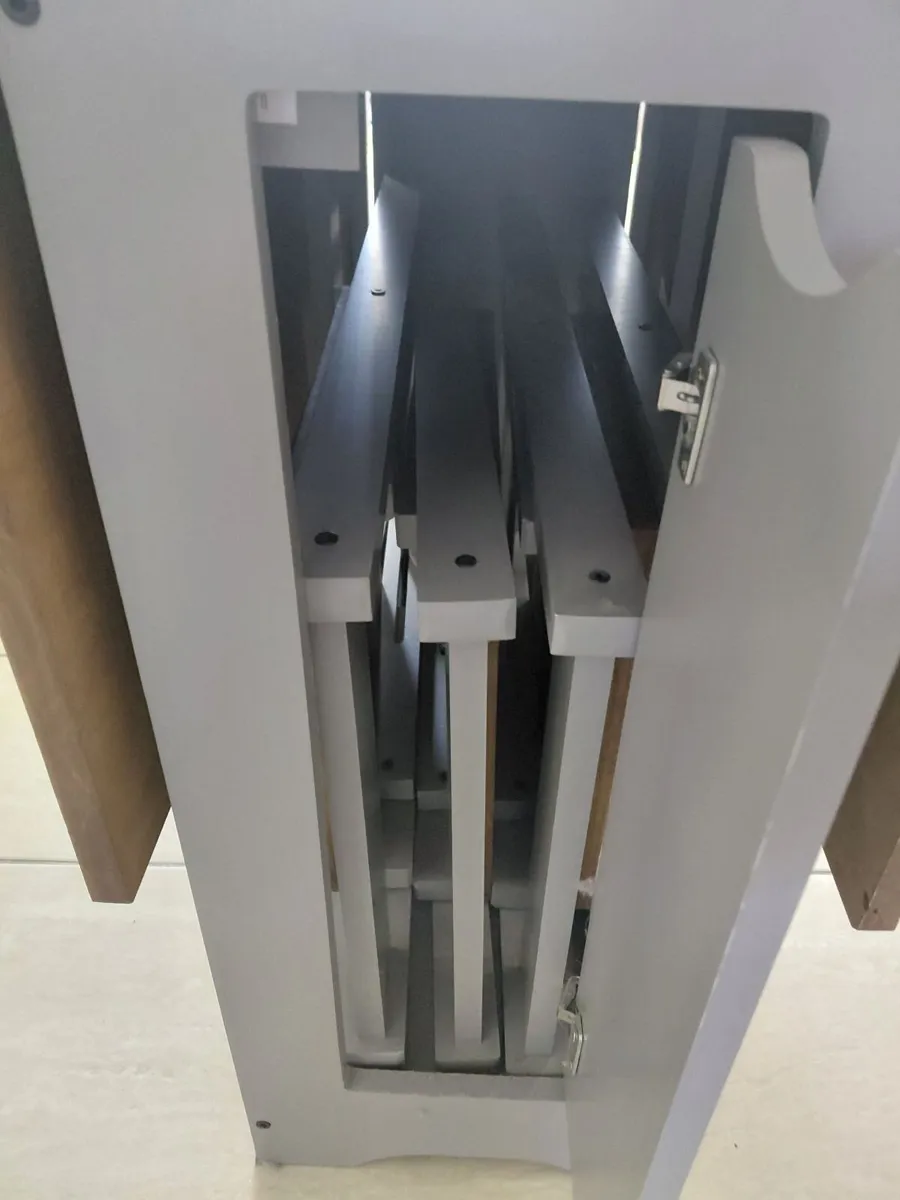 Space saving table and chairs - Image 2