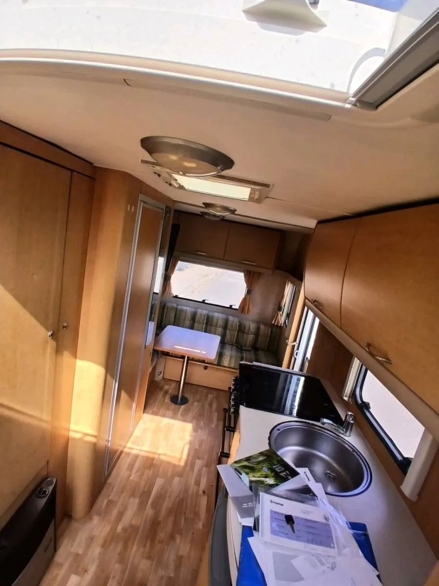 Caravan - Image 4